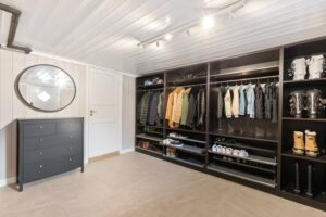 Capsule Wardrobe for Men: Save Time, Money, and Always Look Stylish