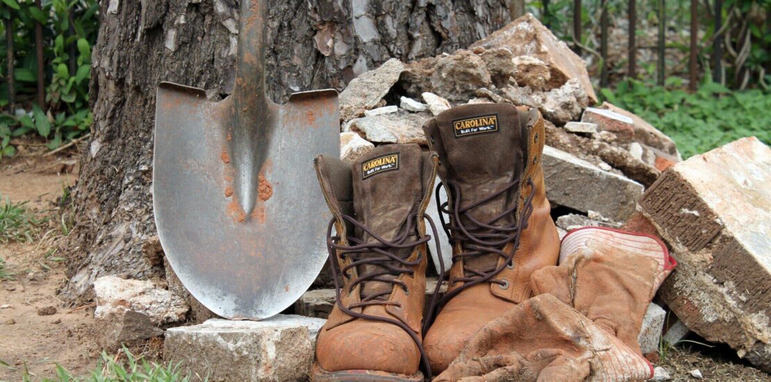 Best Neoprene Rubber Boots for Fishing, Hunting, and Outdoor Work