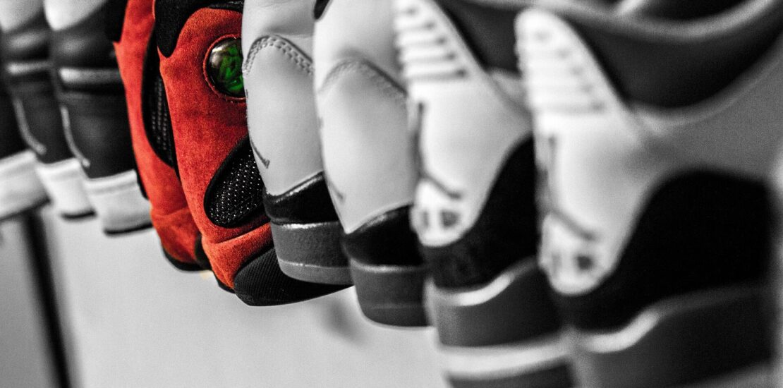 How to Evaluate Sneaker Build and Quality Before Buying Online