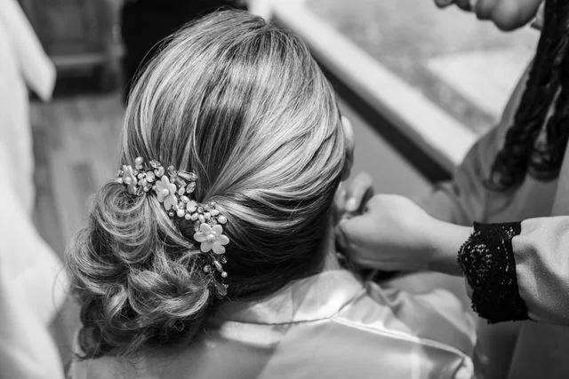 gold hair clips for weddings
